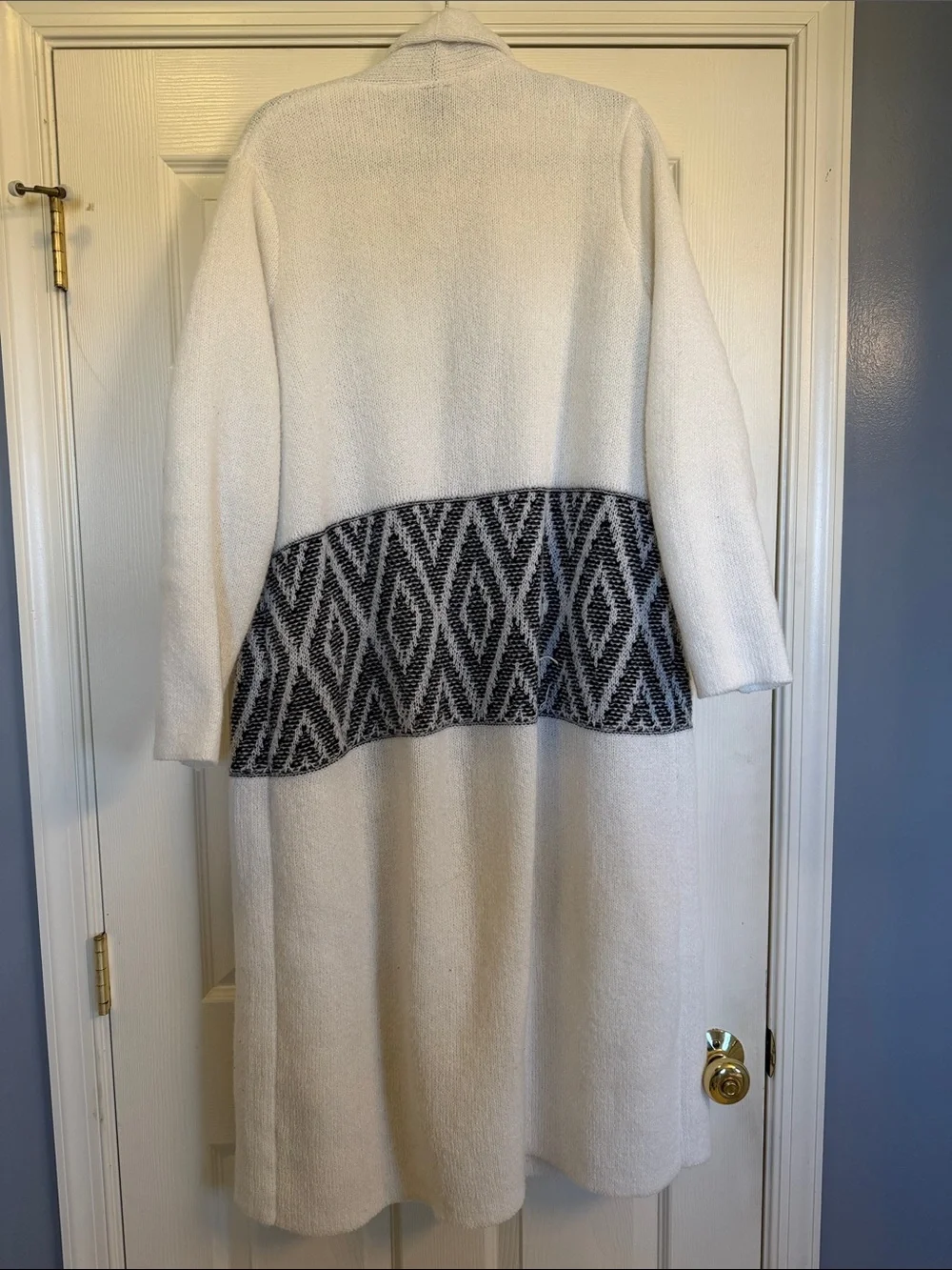 bobeau Cream Open-Front Cardigan with Black Geometric Band - Picture 6 of 6